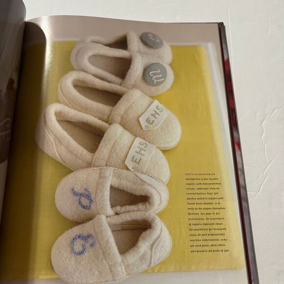 MARTHA STEWART Living Christmas Book Vol 3 Crafts & Keepsakes for the Holidays - Picture 12 of 15